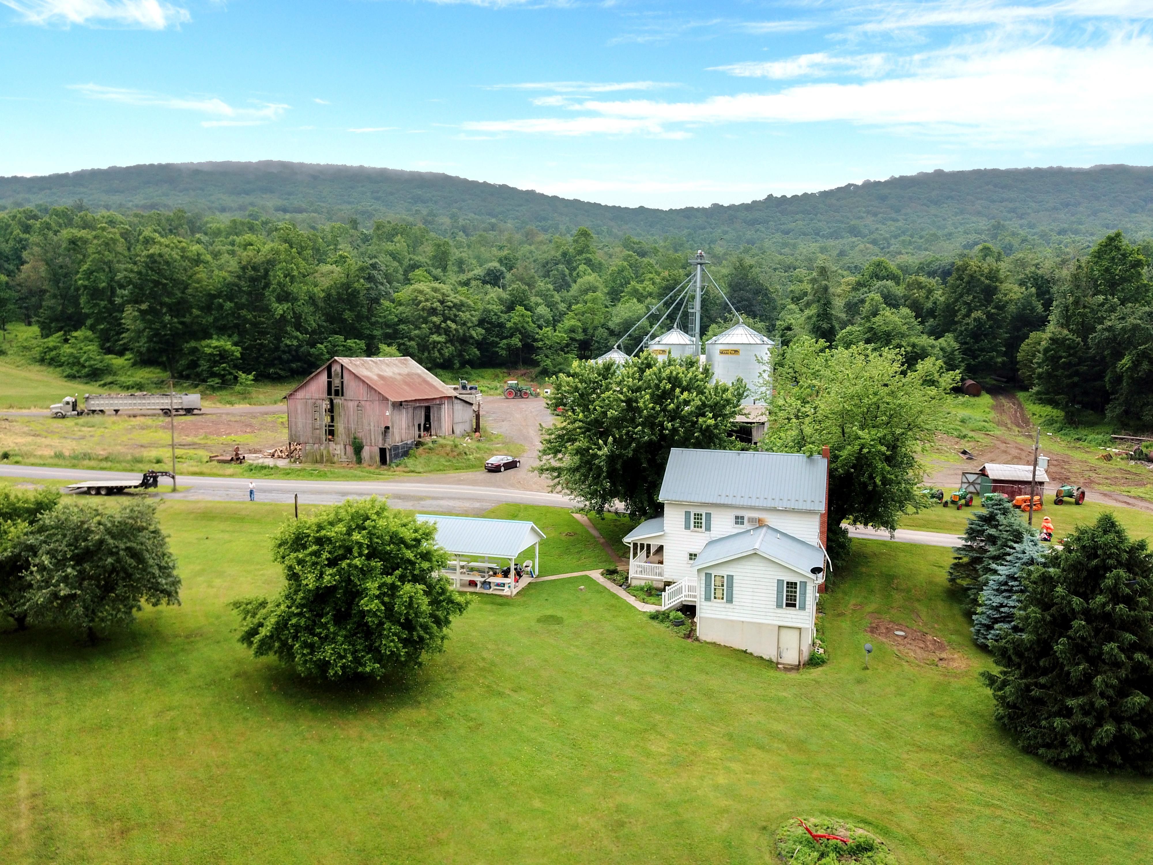 Landisburg, Perry County, PA Farms and Ranches, House for auction