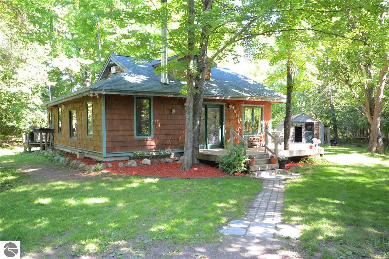 Benzonia, Benzie County, MI House for sale Property ID 335469951