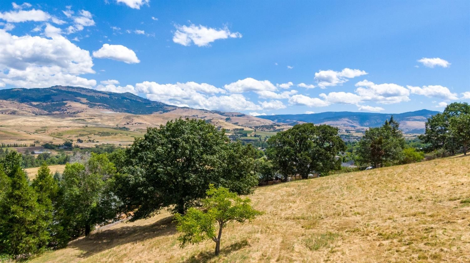 Ashland, Jackson County, OR Undeveloped Land, Homesites for sale