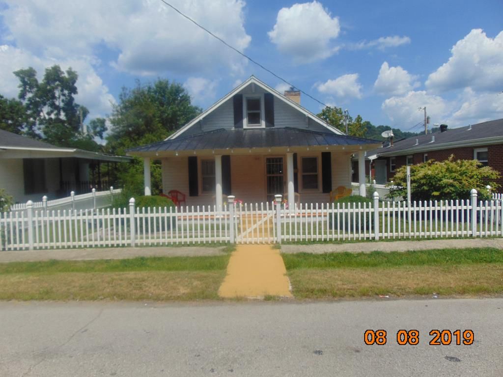 Paintsville, Johnson County, KY House for sale Property ID 335855801