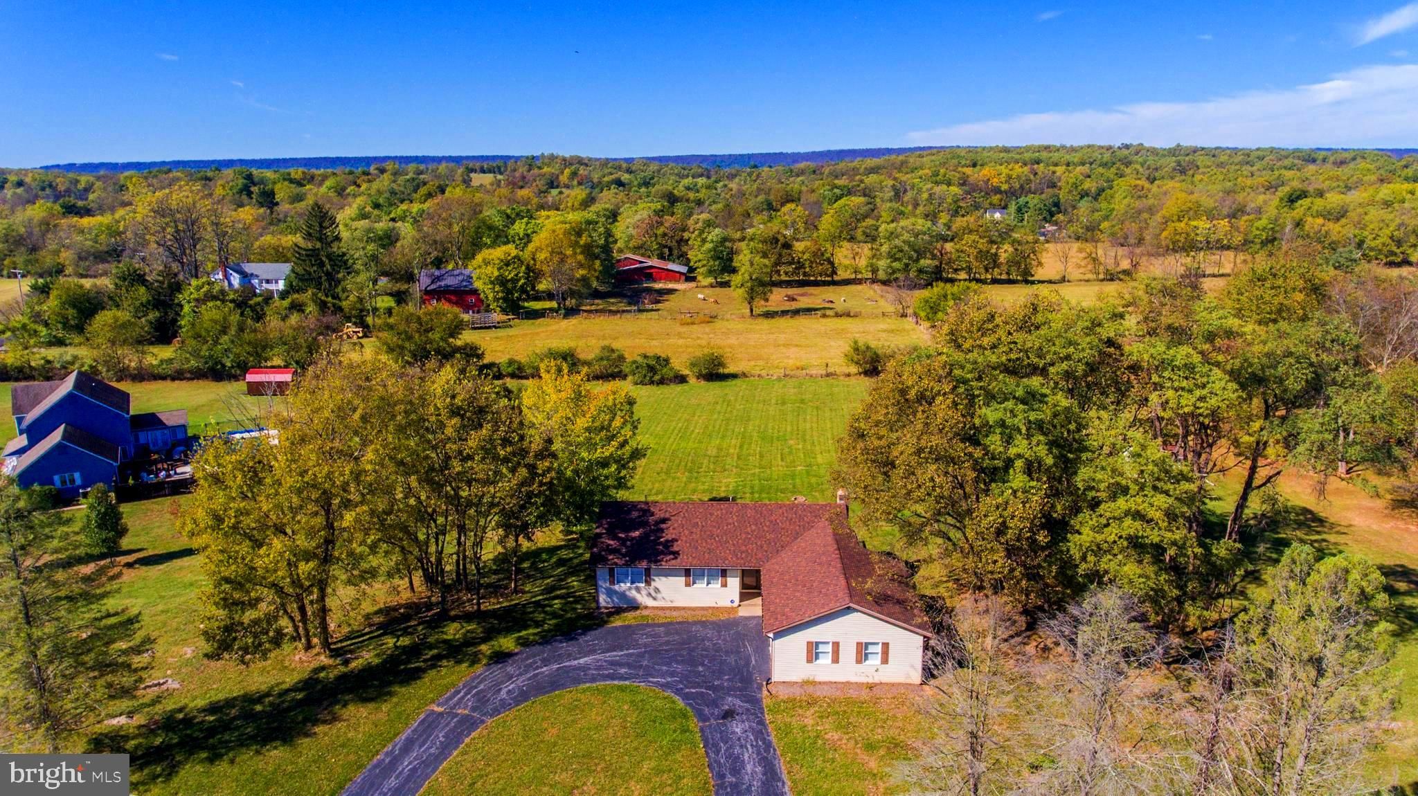 Bunker Hill, Berkeley County, WV House for sale Property ID 336522577