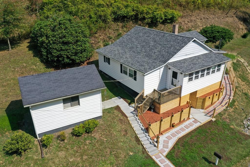 Swords Creek, Russell County, VA House for sale Property ID 336543744