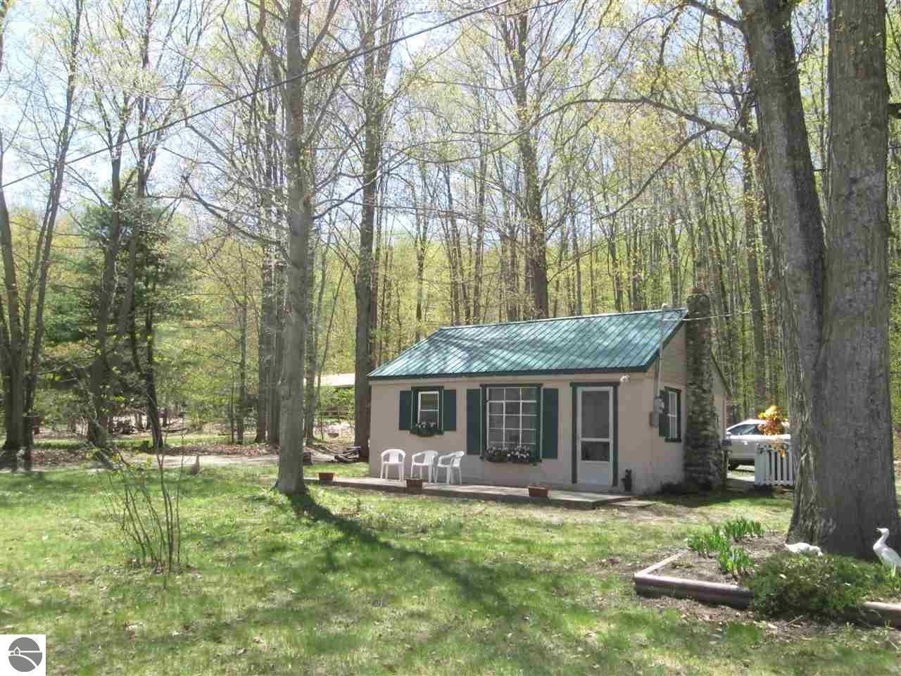 Kalkaska, Kalkaska County, MI House for sale Property ID 335056400