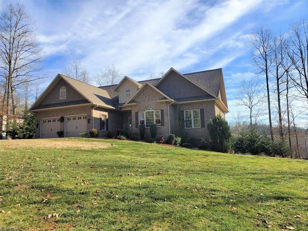 Purlear, Wilkes County, NC House for sale Property ID 336966841