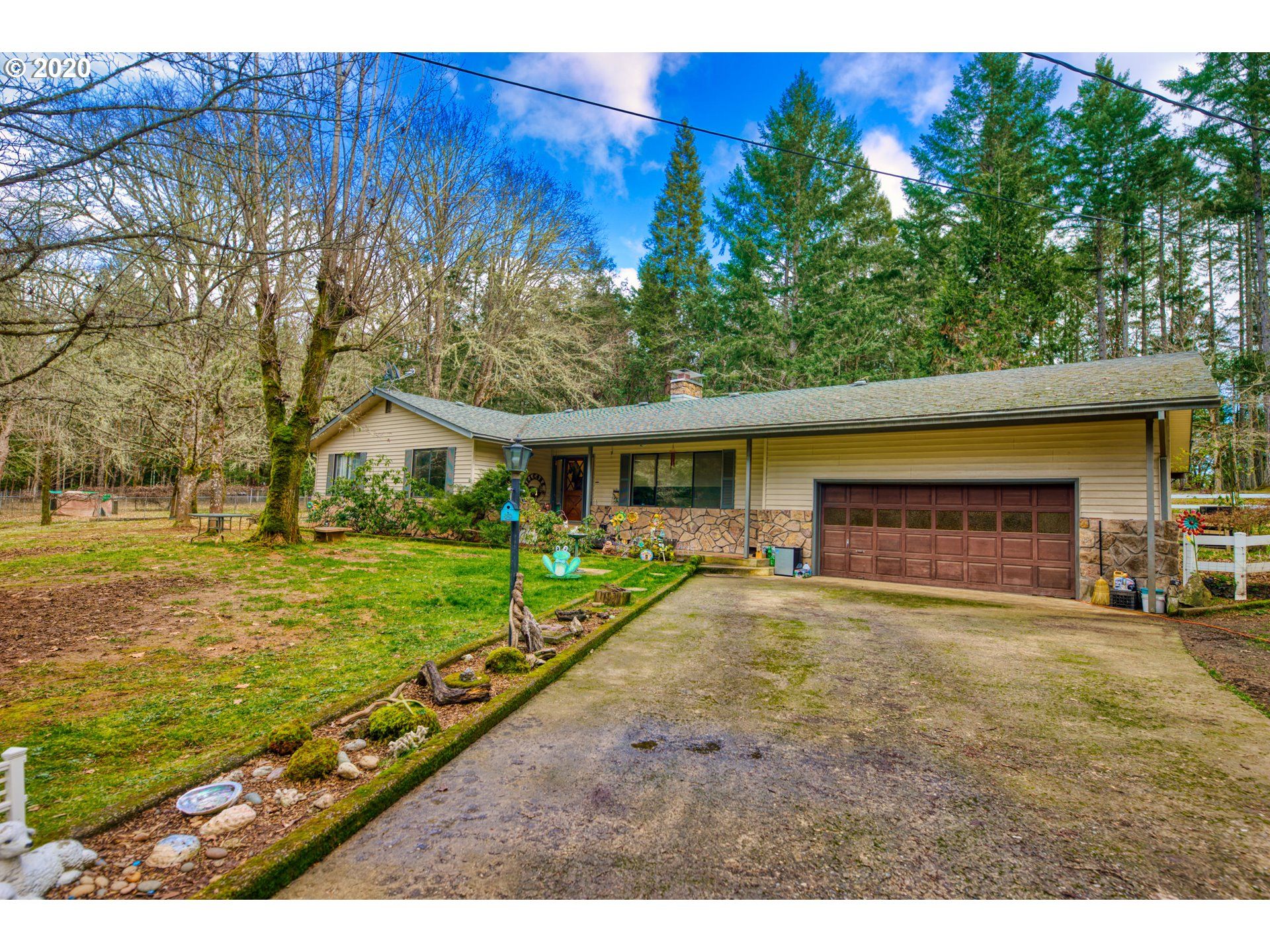 Roseburg, Douglas County, OR Lakefront Property, Waterfront Property