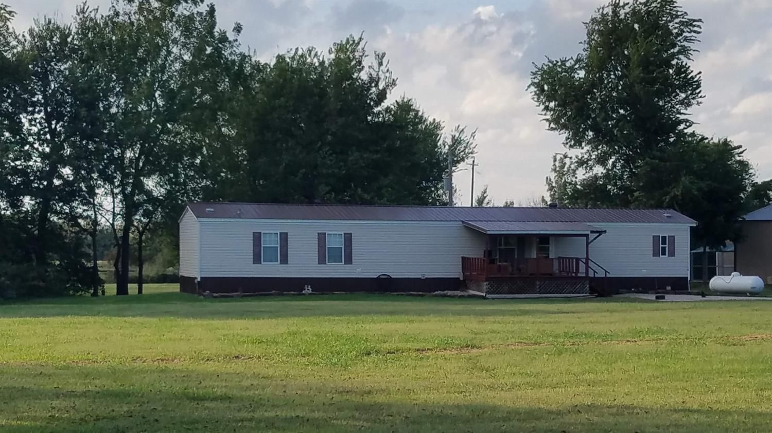 Buffalo, Wilson County, KS House for sale Property ID 336388047