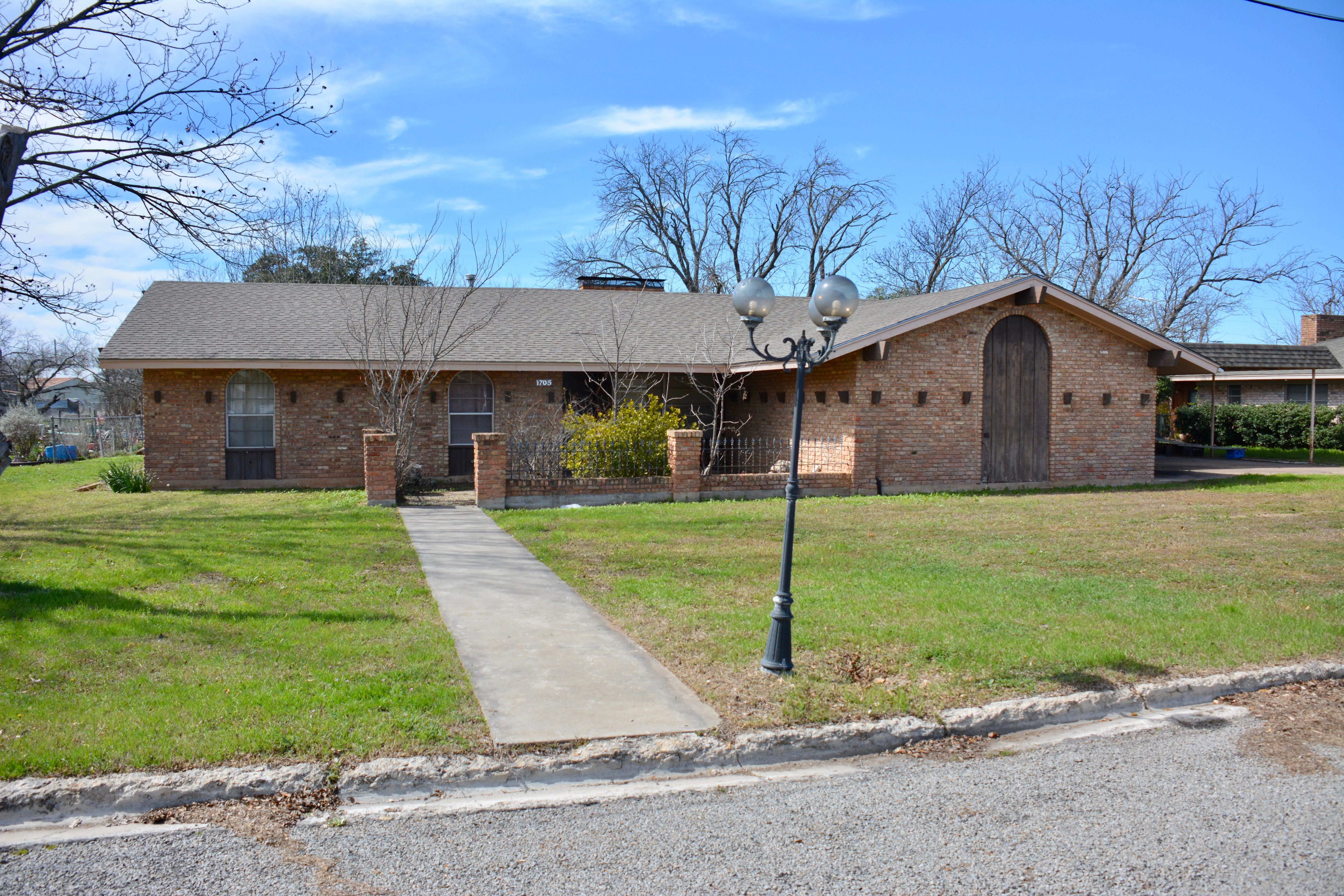 Goldthwaite, Mills County, TX House for sale Property ID 337676006