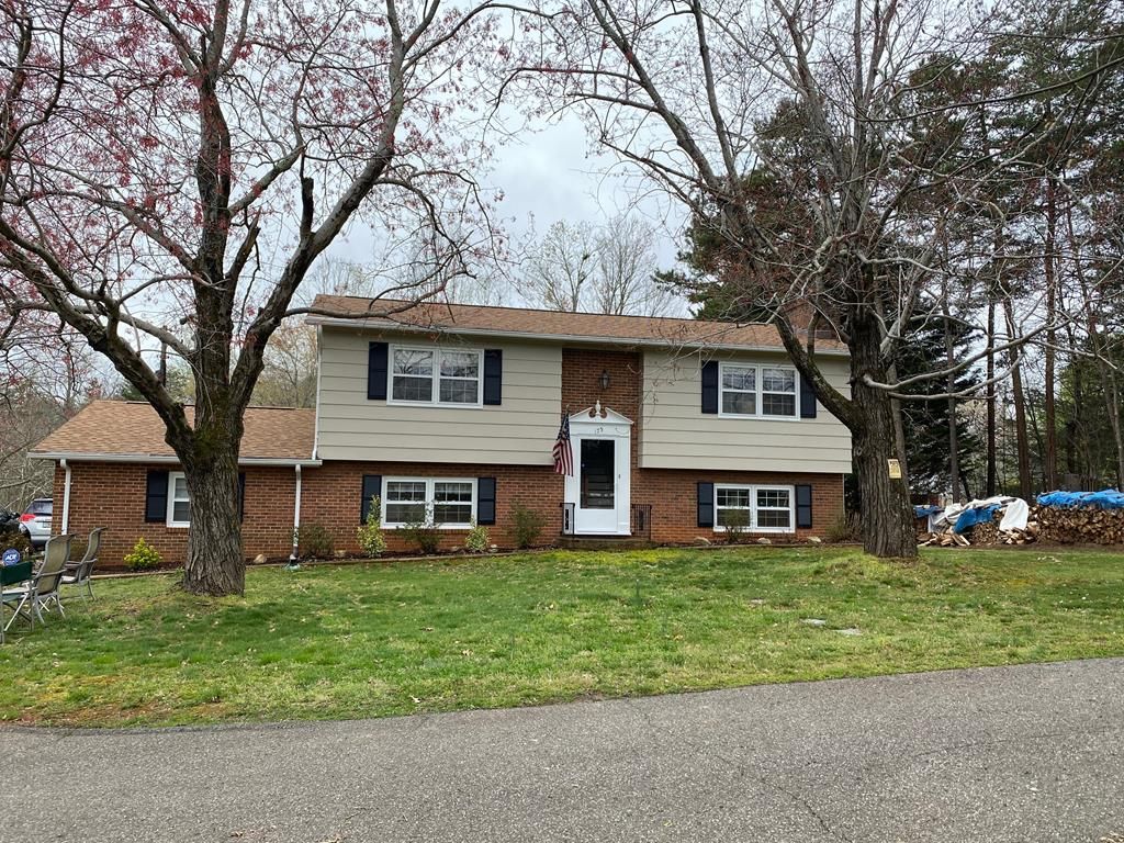 Martinsville, Henry County, VA House for sale Property ID 337697602