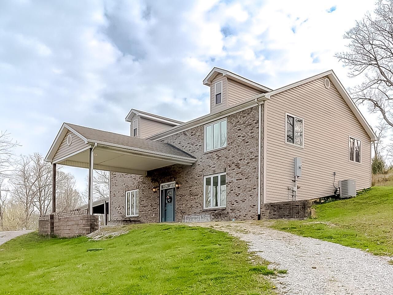 Frankfort, Franklin County, KY House for sale Property ID 337774437