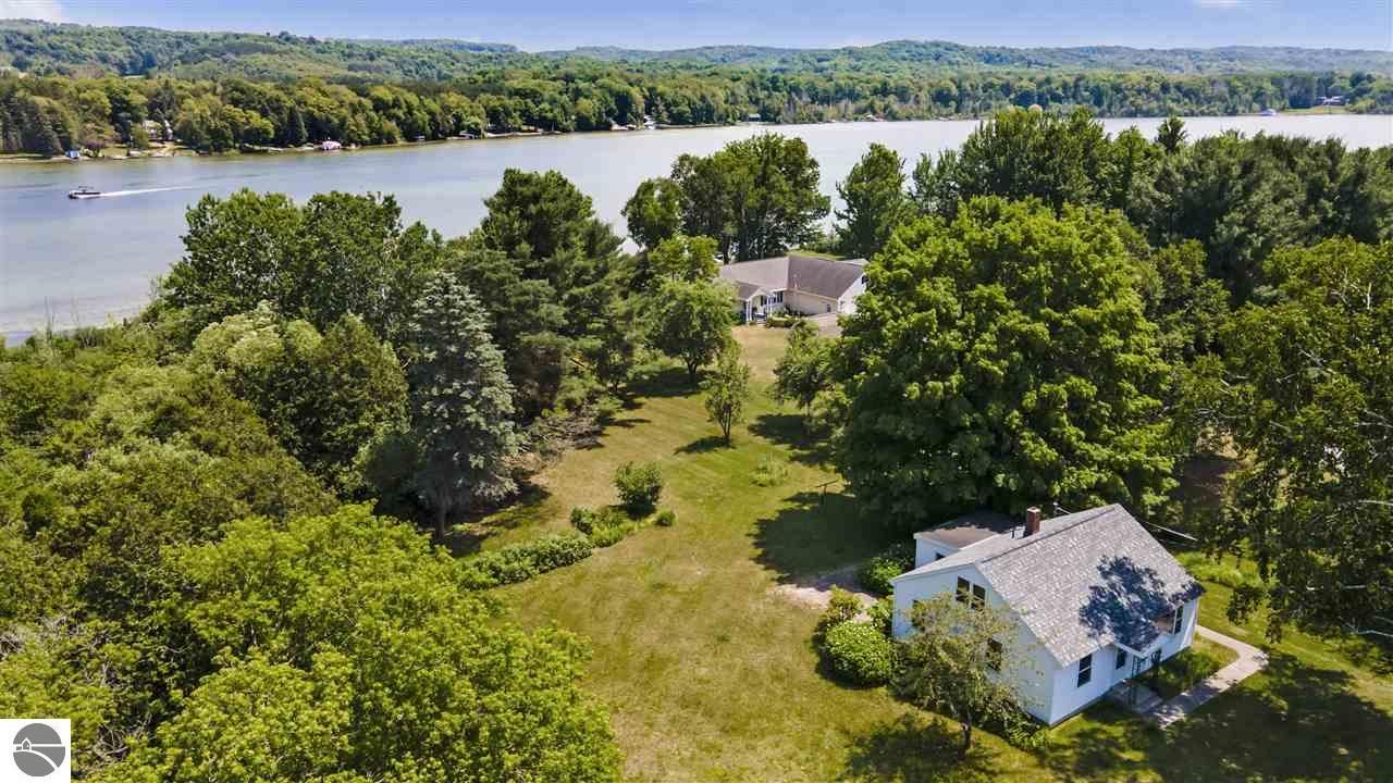 Lake Leelanau, Leelanau County, MI Lakefront Property, Waterfront