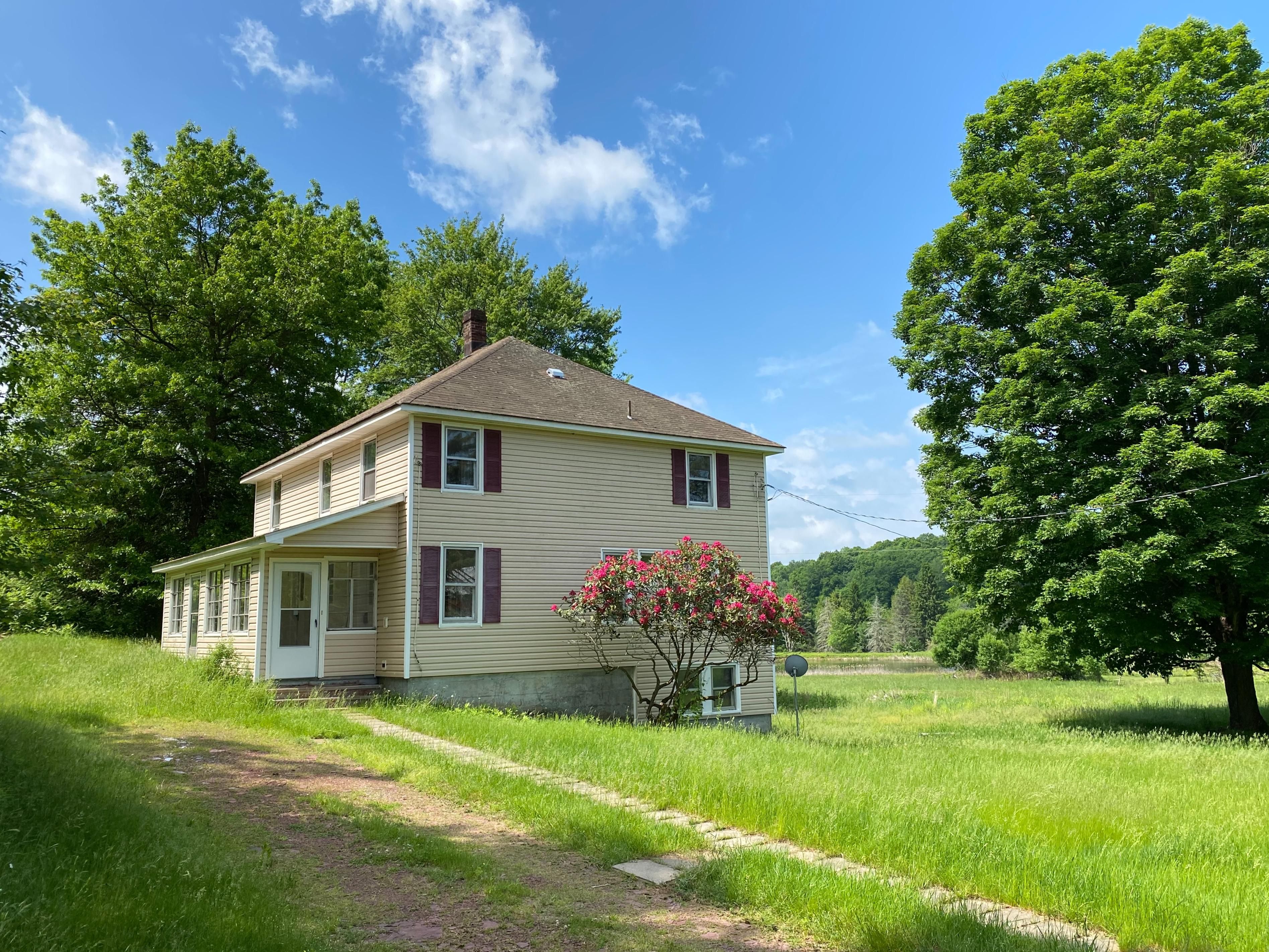 Honesdale, Wayne County, PA House for sale Property ID 338149328