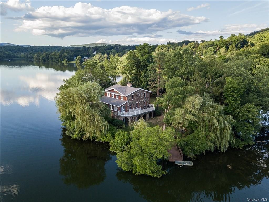 Patterson, Putnam County, NY Lakefront Property, Waterfront Property