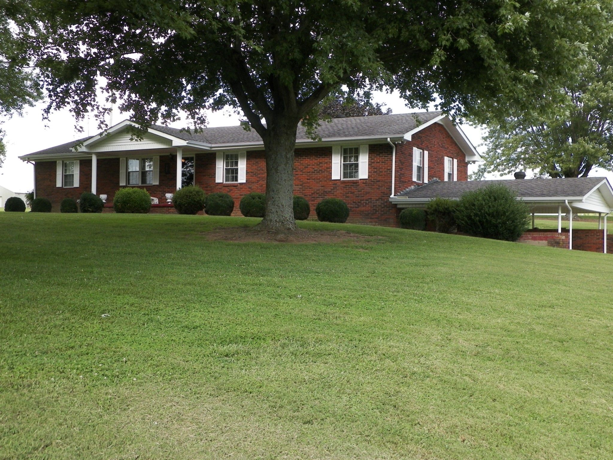 Lafayette, Macon County, TN House for sale Property ID 338984201