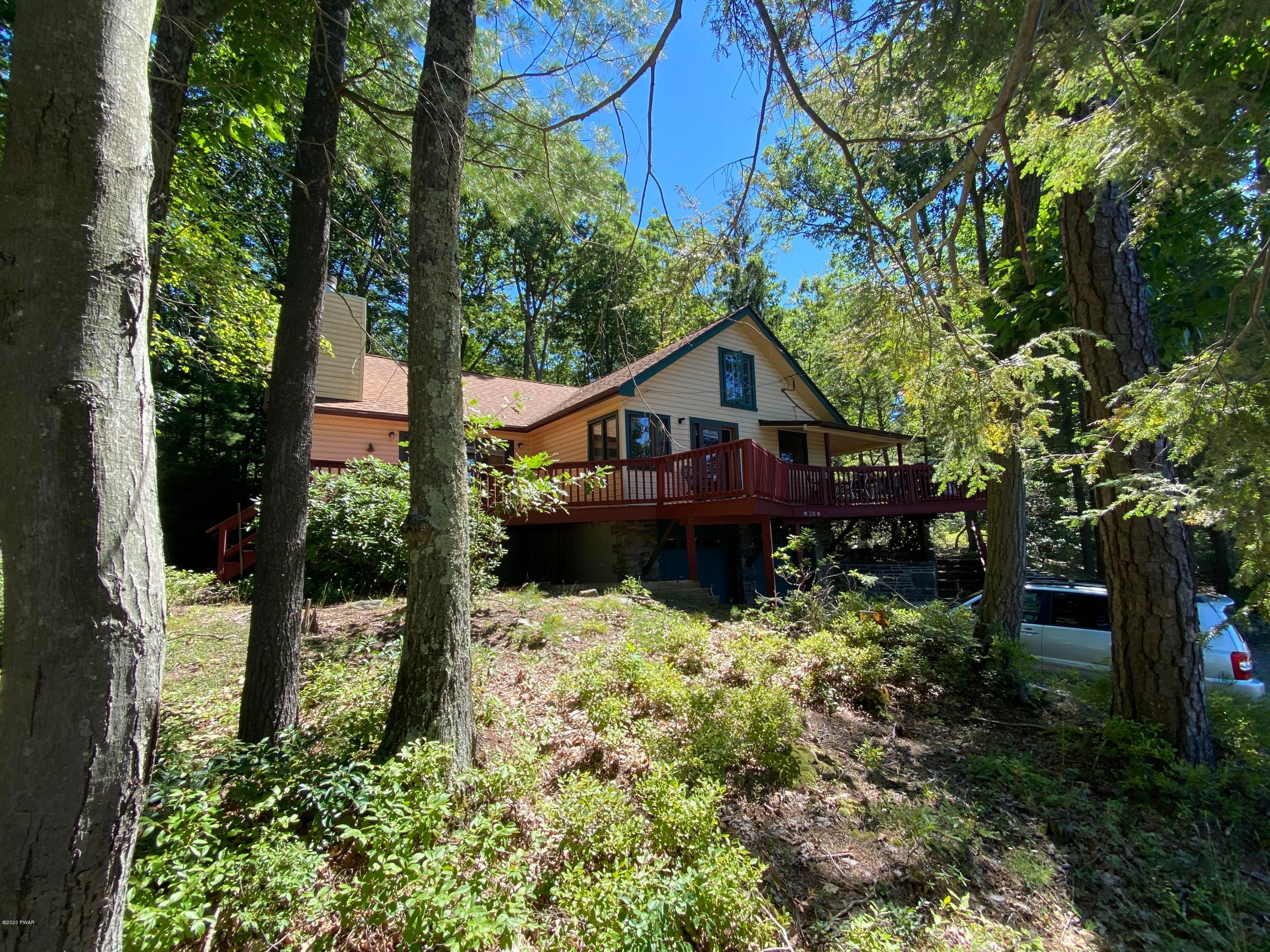 Tafton, Pike County, PA Lakefront Property, Waterfront Property, House