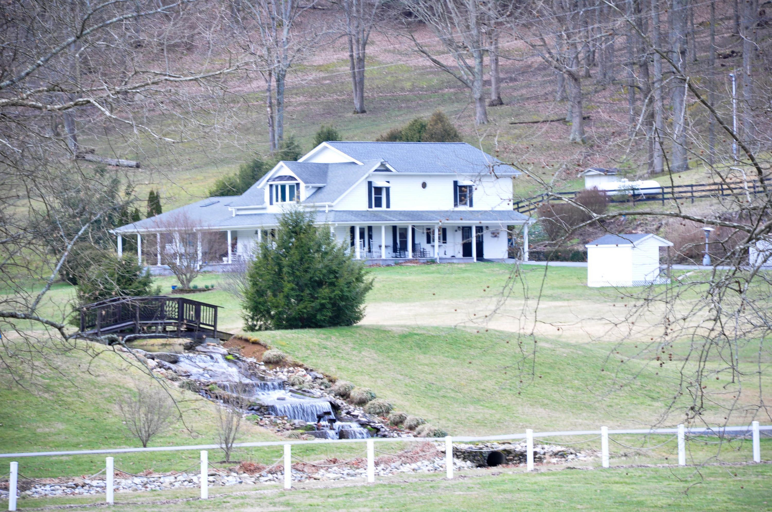 Roan Mountain, Carter County, TN House for sale Property ID 337576663