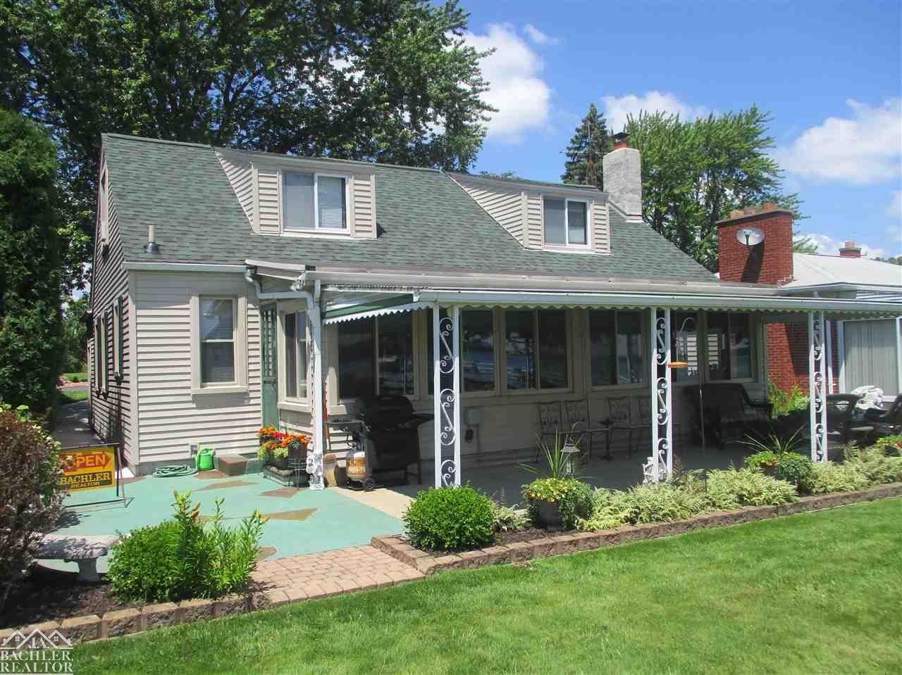 Marine City, Saint Clair County, MI Lakefront Property, Waterfront