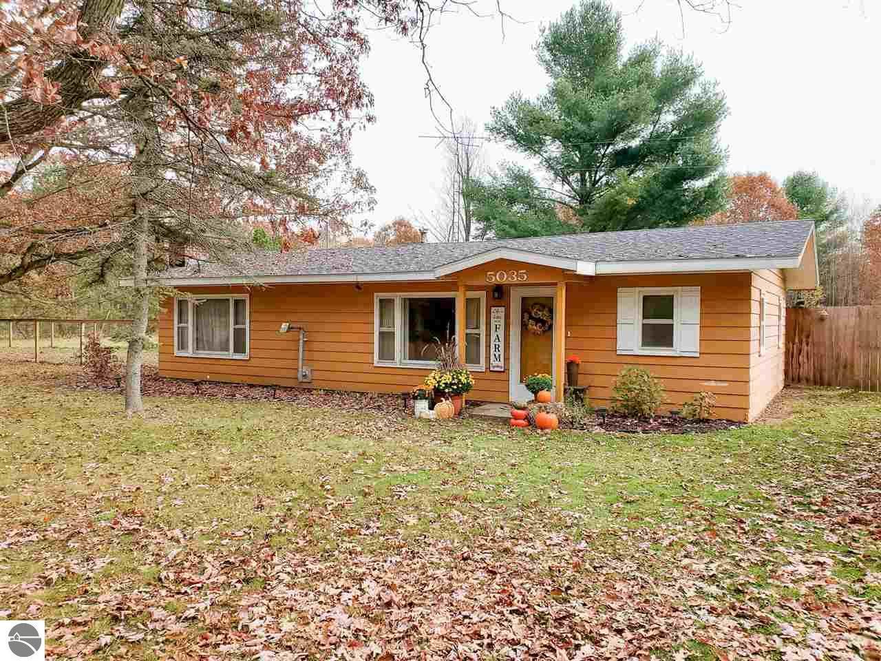 Lake, Clare County, MI Lakefront Property, Waterfront Property, House
