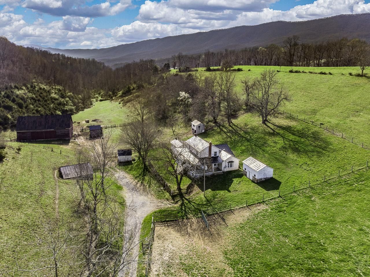Raphine, Rockbridge County, VA Farms and Ranches, Horse Property, House