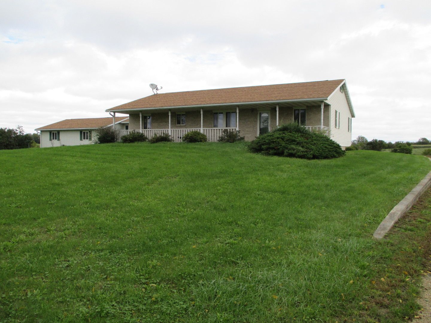 Morrison, Whiteside County, IL House for sale Property ID 409298844