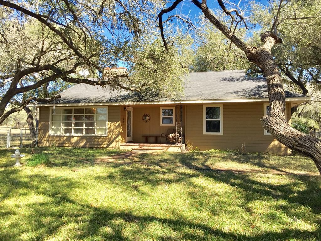 Beeville, Bee County, TX House for sale Property ID 409369618 LandWatch