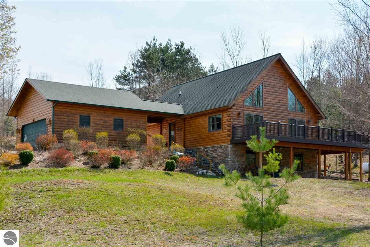 Traverse City, Grand Traverse County, MI House for sale Property ID