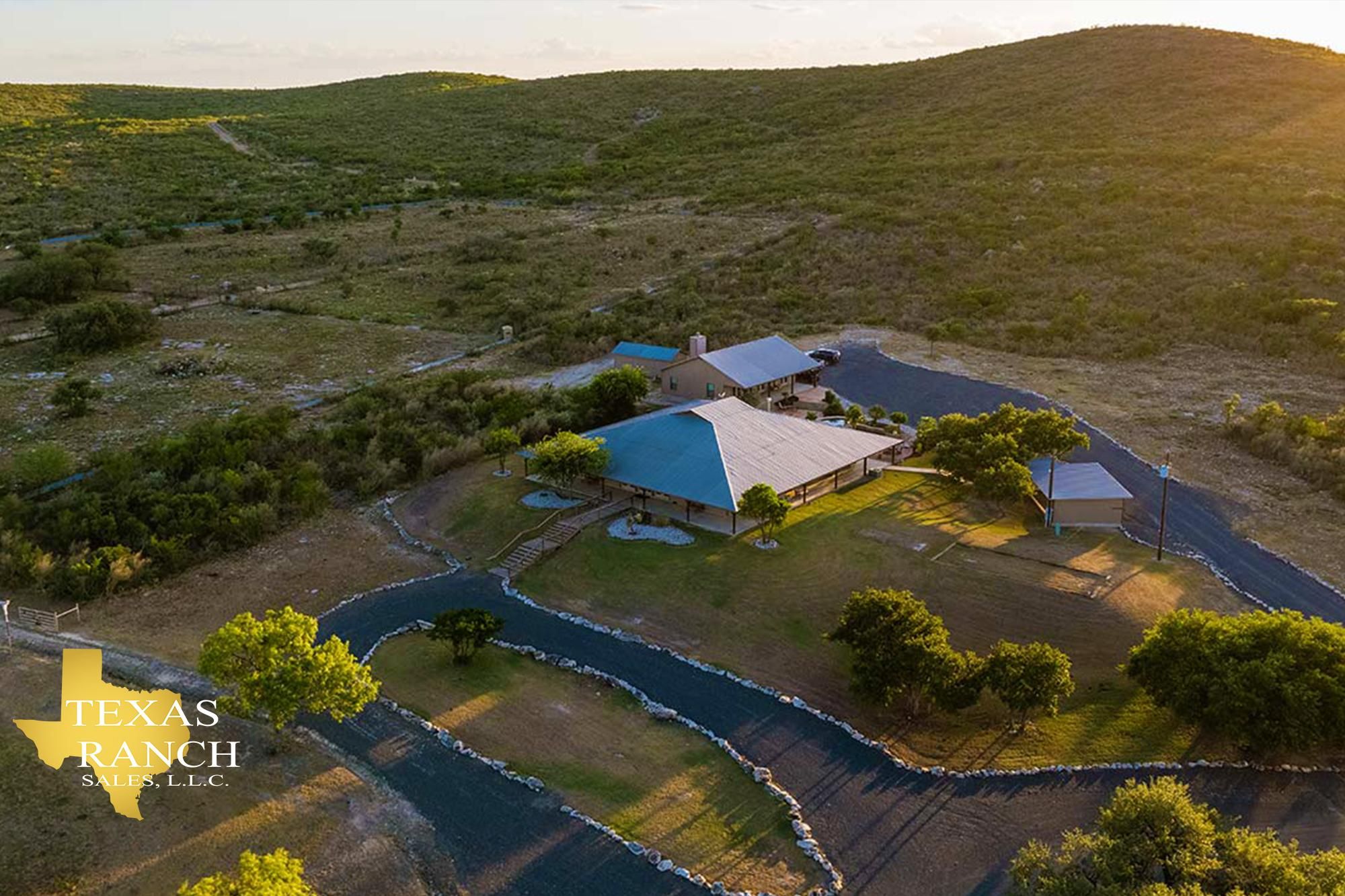 Uvalde, Uvalde County, TX Farms and Ranches, Recreational Property, Hunting Property, House for