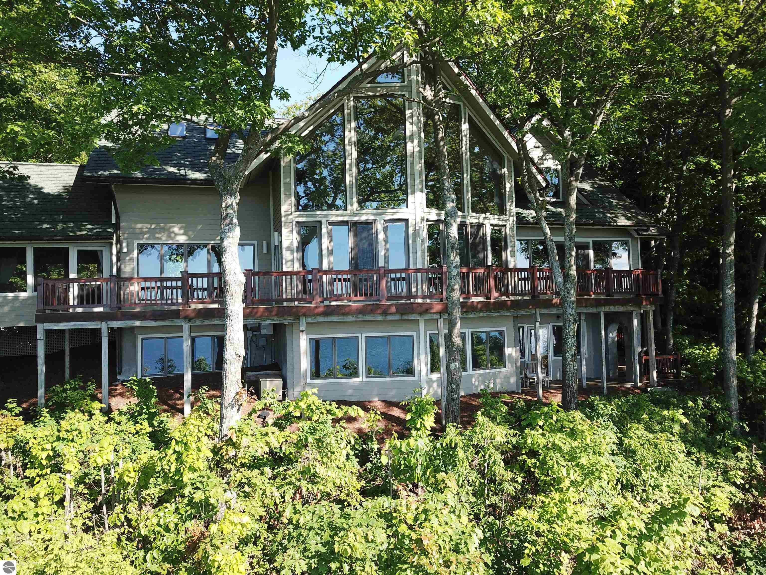 Lake Leelanau, Leelanau County, MI Lakefront Property, Waterfront