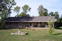 Farm and Ranch in Douglas County, Missouri