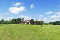 Farm and Ranch in Henderson County, Texas