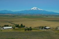 Land in Siskiyou County, California