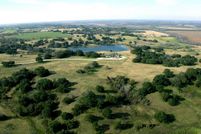 Farm and Ranch in Falls County, Texas