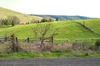 Land in Wasco County, Oregon