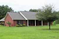 Farm and Ranch in Shelby County, Texas