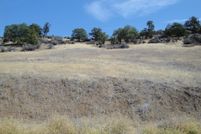 Land in Siskiyou County, California