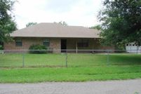 House in Titus County, Texas