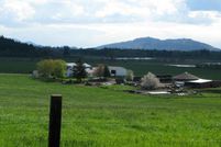 Farm and Ranch in Linn County, Oregon
