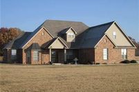 House in Carter County, Oklahoma