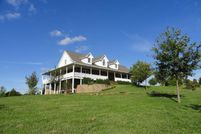 Farm and Ranch in Edmonson County, Kentucky