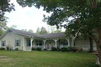 Farm and Ranch in Cherokee County, Texas