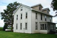 Land in Henry County, Iowa