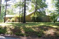 Farm and Ranch in Benton County, Tennessee