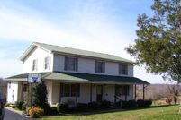 House in Caldwell County, Kentucky