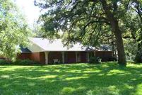 House in Titus County, Texas
