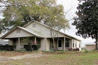 House in Shelby County, Texas