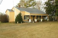 House in Marshall County, Alabama