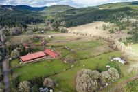 Farm and Ranch in Lane County, Oregon