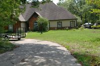 House in Lamar County, Texas