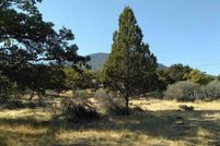 Land in Siskiyou County, California