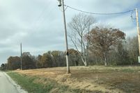 Farm and Ranch in Jefferson County, Illinois