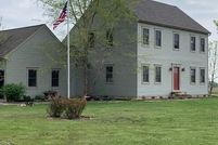 Land in Jefferson County, Illinois